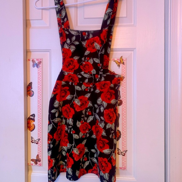 Dresses & Skirts - SHEIN. M. New